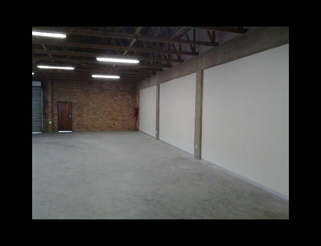 BUSINESS PROPERTY TO RENT IN RICHARDS BAY EXT 7
